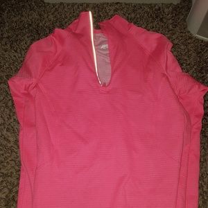 Long sleeve athletic top